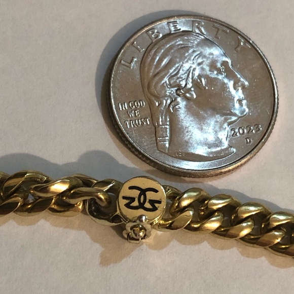 18K Gold Gucci Necklace. - Picture 4 of 8